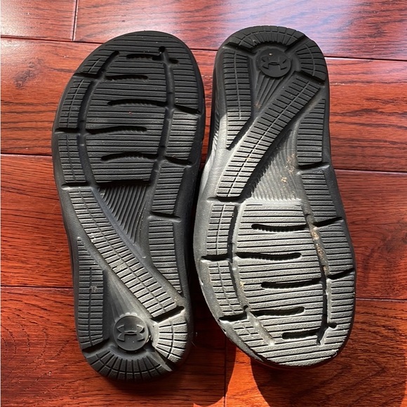 YOUTH - UNDER ARMOUR 4D SLIDES - 1 - Picture 4 of 4